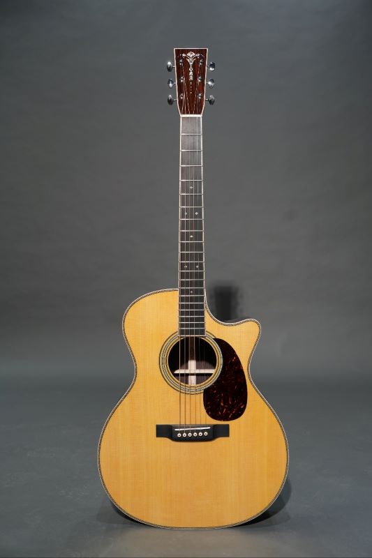 마틴 커스텀샵 GPC-28 Style Custom (Sitka Spruce &amp; Indian Rosewood)